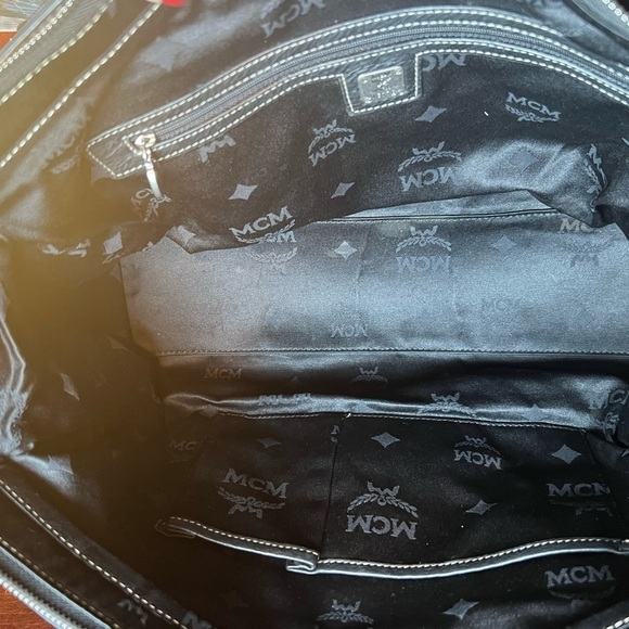 MCM RARE Vintage Tote Duffle Pebble Leather Bag Black COA A6770 - Picture 4 of 13